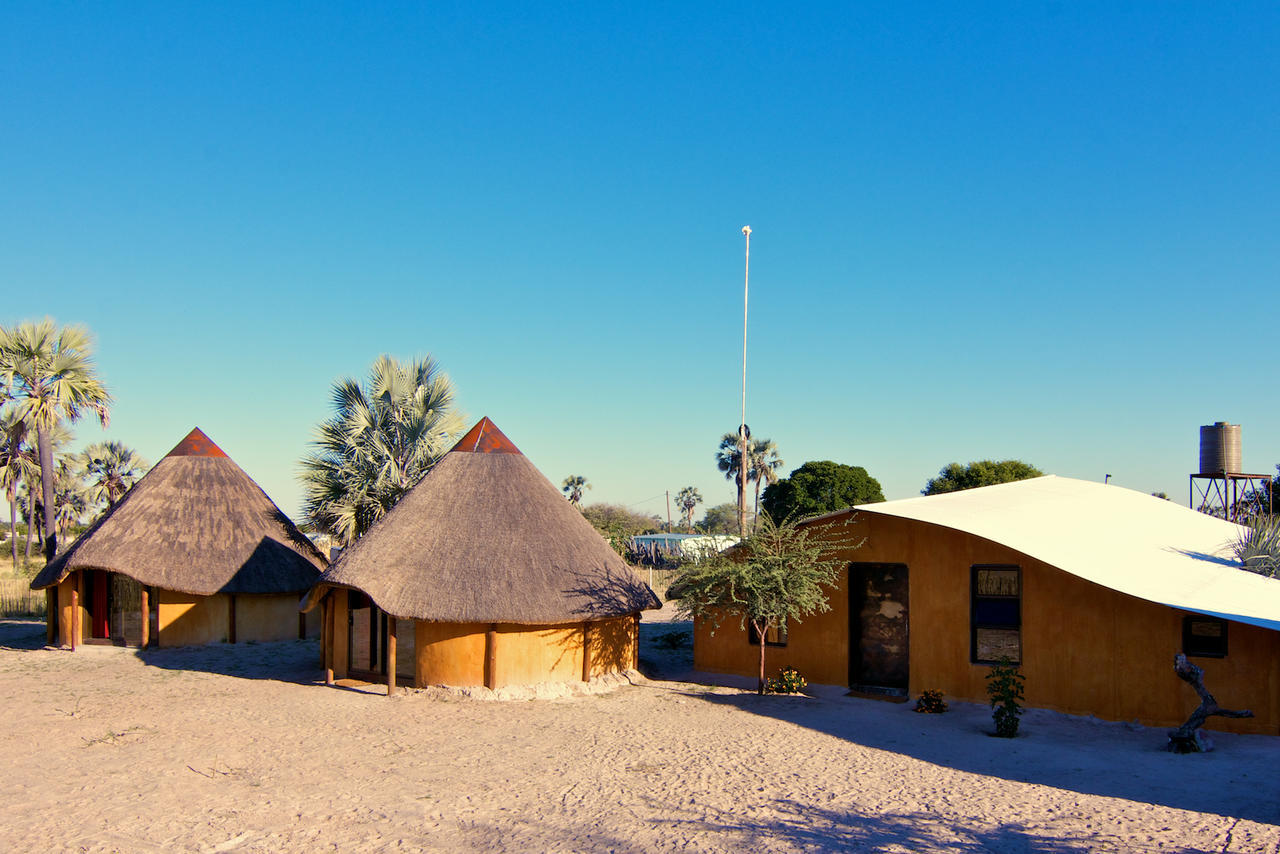 Ongula Village Homestead Lodge Omupumba Ngoại thất bức ảnh